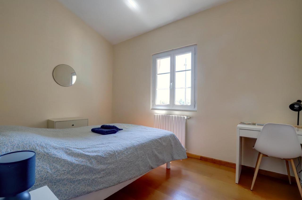 Gîte la grappe Occitane - 14 personnes - piscine privée Ambres Extérieur photo